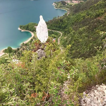 Ledro 